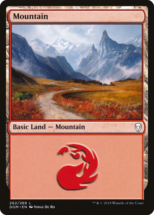 Mountain (262) [Dominaria] Foil