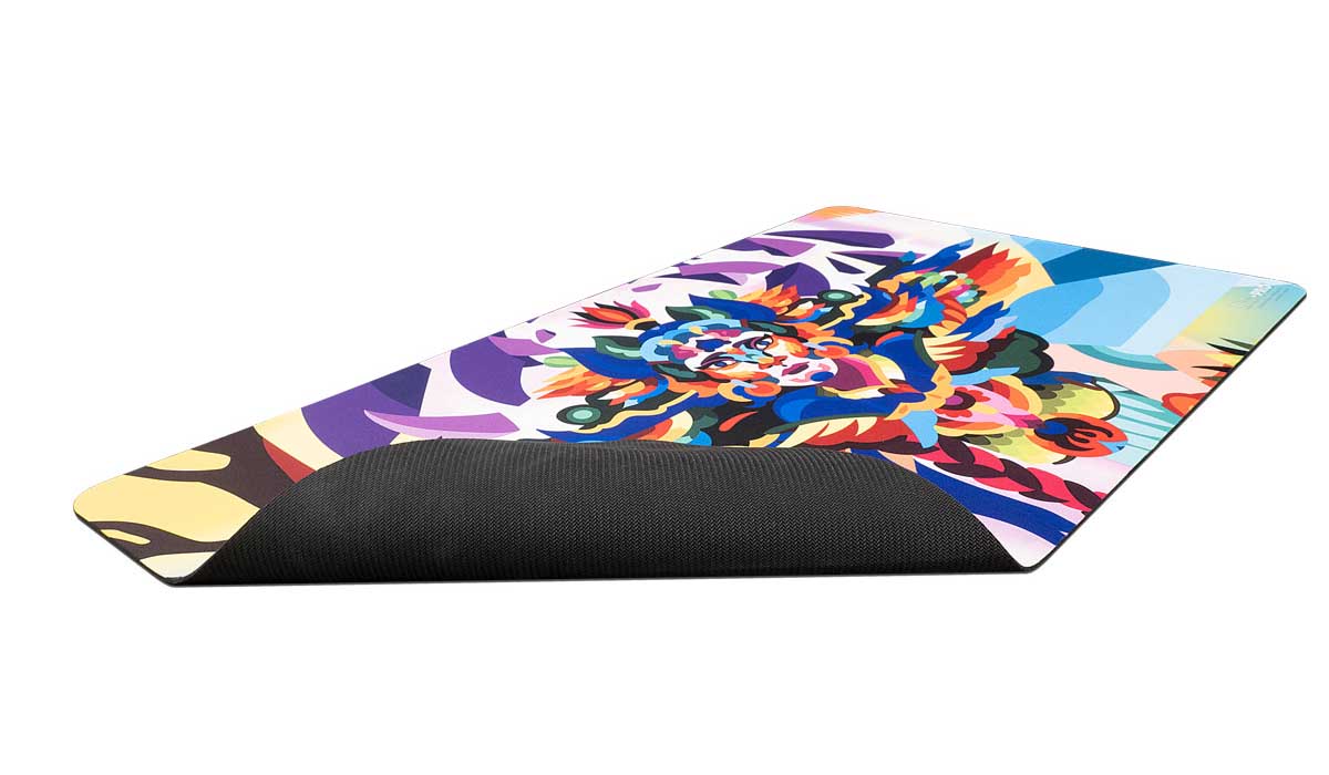 The Lost Caverns of Ixalan Playmat Huatli, Poet of Unity-Silver Goblin